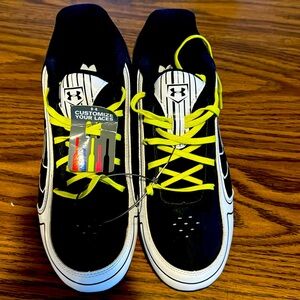 Under Armour men’s cleats NEW WITH TAGS 9.5